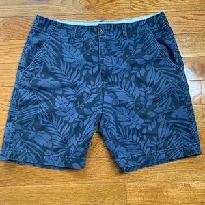 American eagle tropical shorts